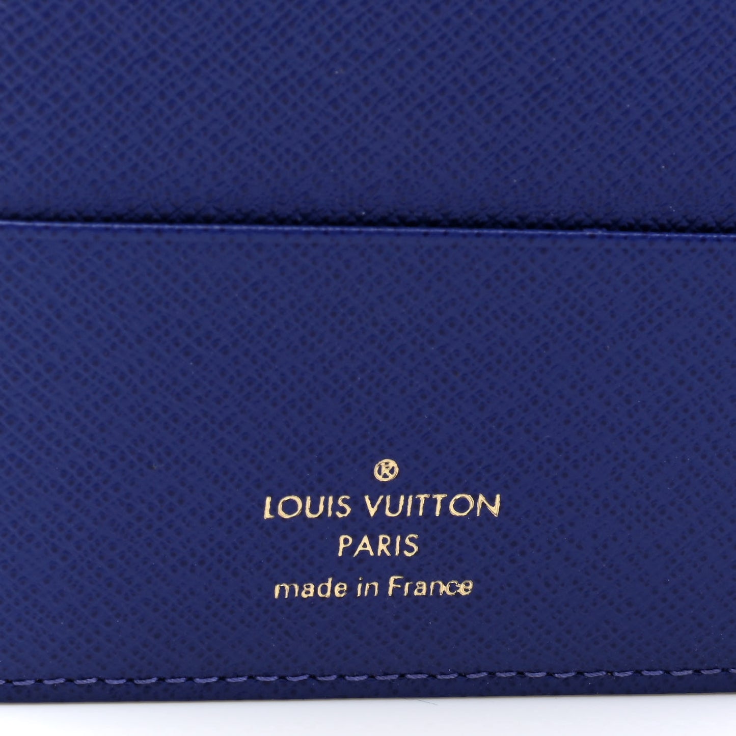 Monogram My LV Heritage Passport Cover Violet Ivory