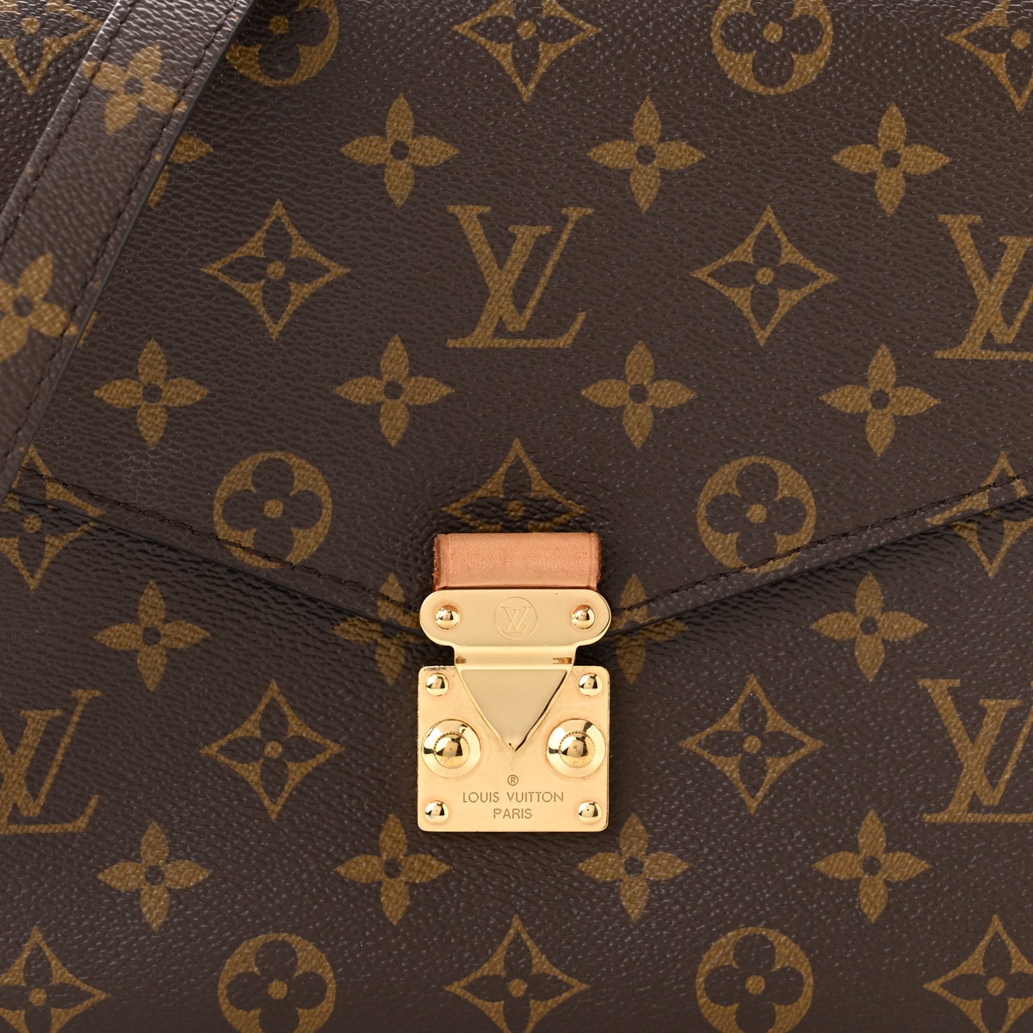 Louis Vuitton Monogram Pochette Metis 7 of 10