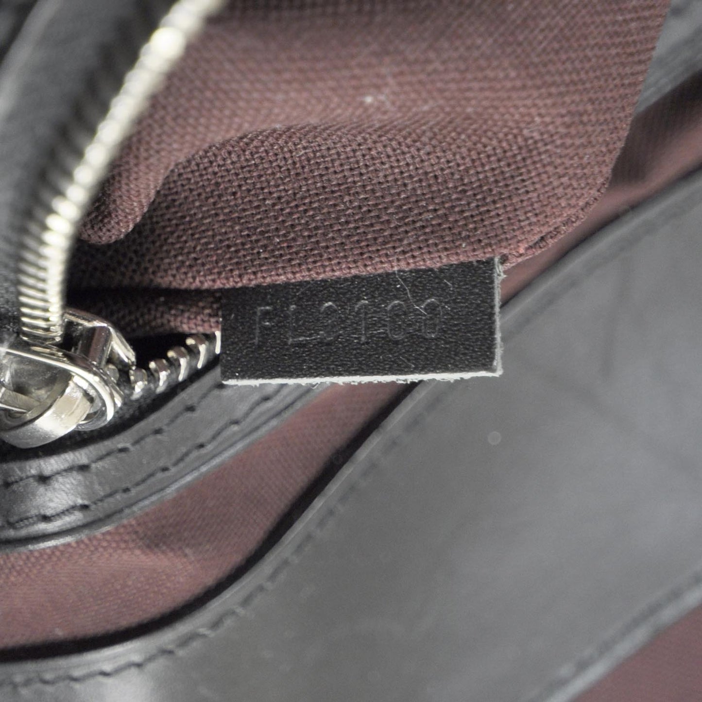 Monogram Macassar Messenger GM