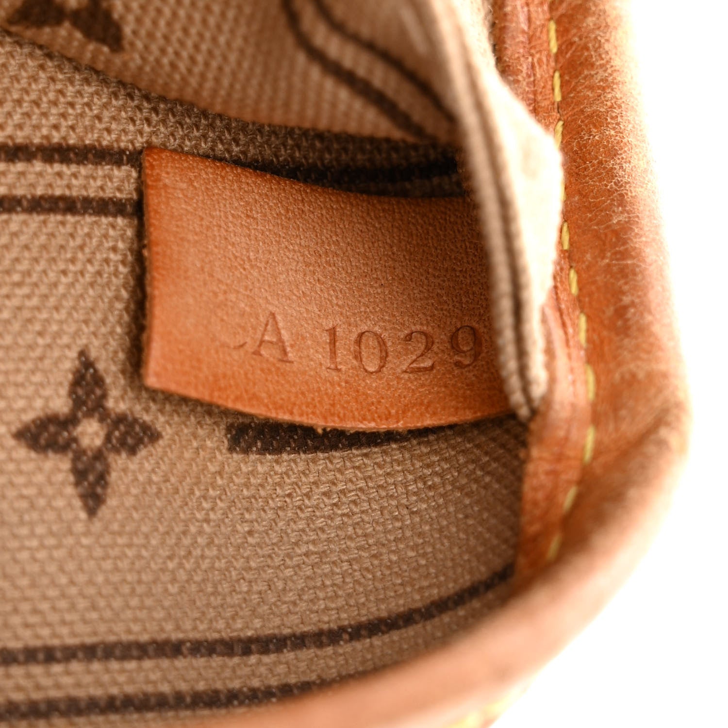 Louis Vuitton Monogram Neverfull MM 7 of 12