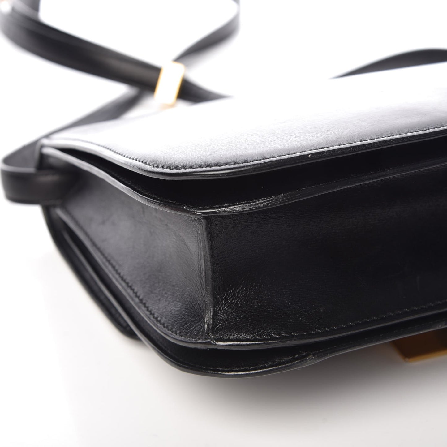 Box Calfskin Medium Classic Box Flap Bag Black