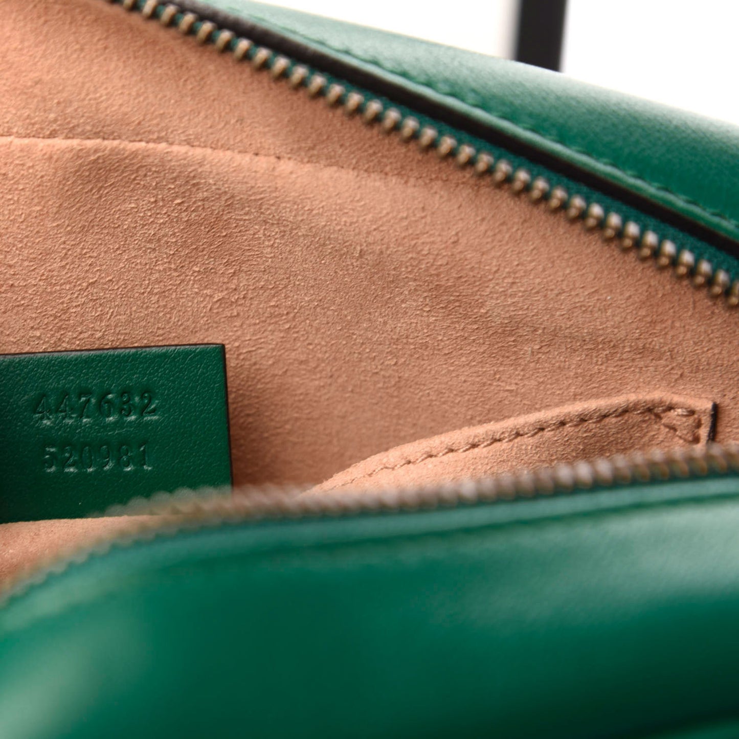 Calfskin Matelasse Small GG Marmont Chain Shoulder Bag Emerald Green