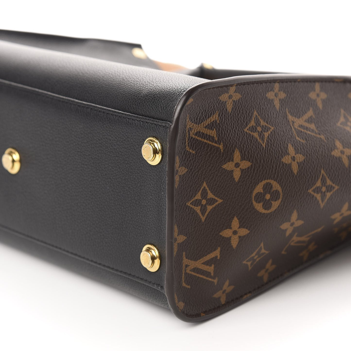 Calfskin Monogram On My Side Black