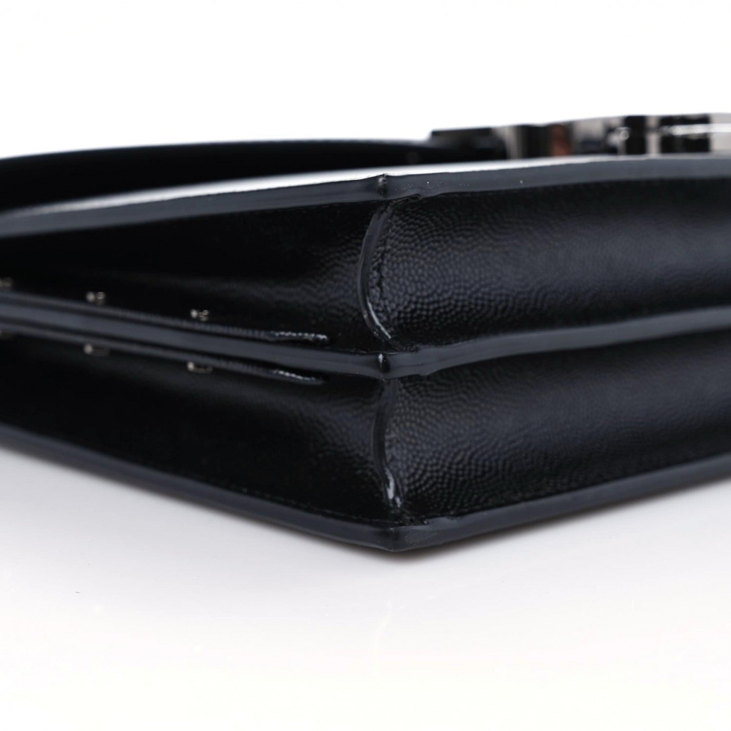 Saint Laurent Grain De Poudre Monogram Cassandra Clasp Bag Black 8 of 9