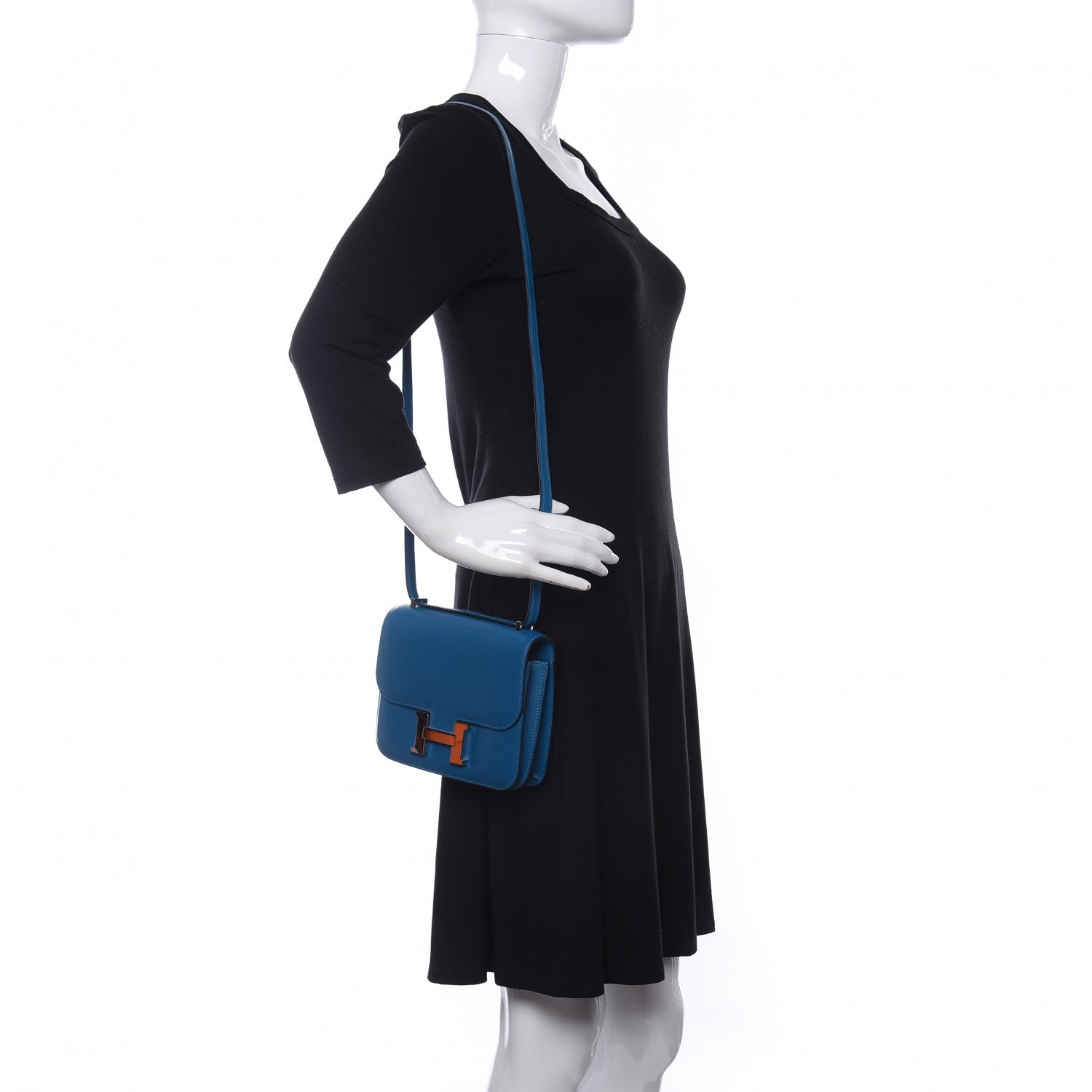 Hermes Tadelakt Constance 18 Bleu Izmir 2 of 10