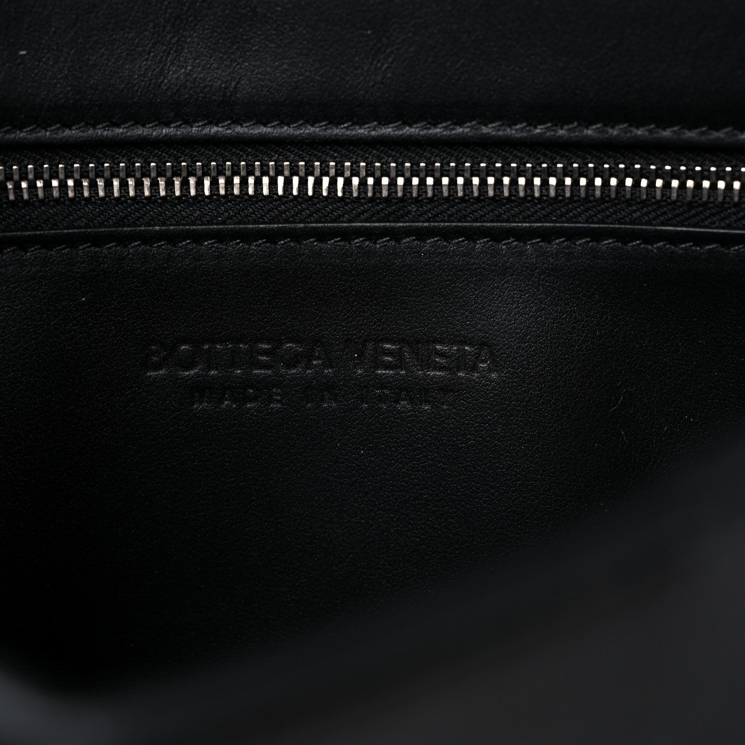 Bottega Veneta Calfskin Maxi Intreccio Cassette With Strap Bag Black 7 of 9