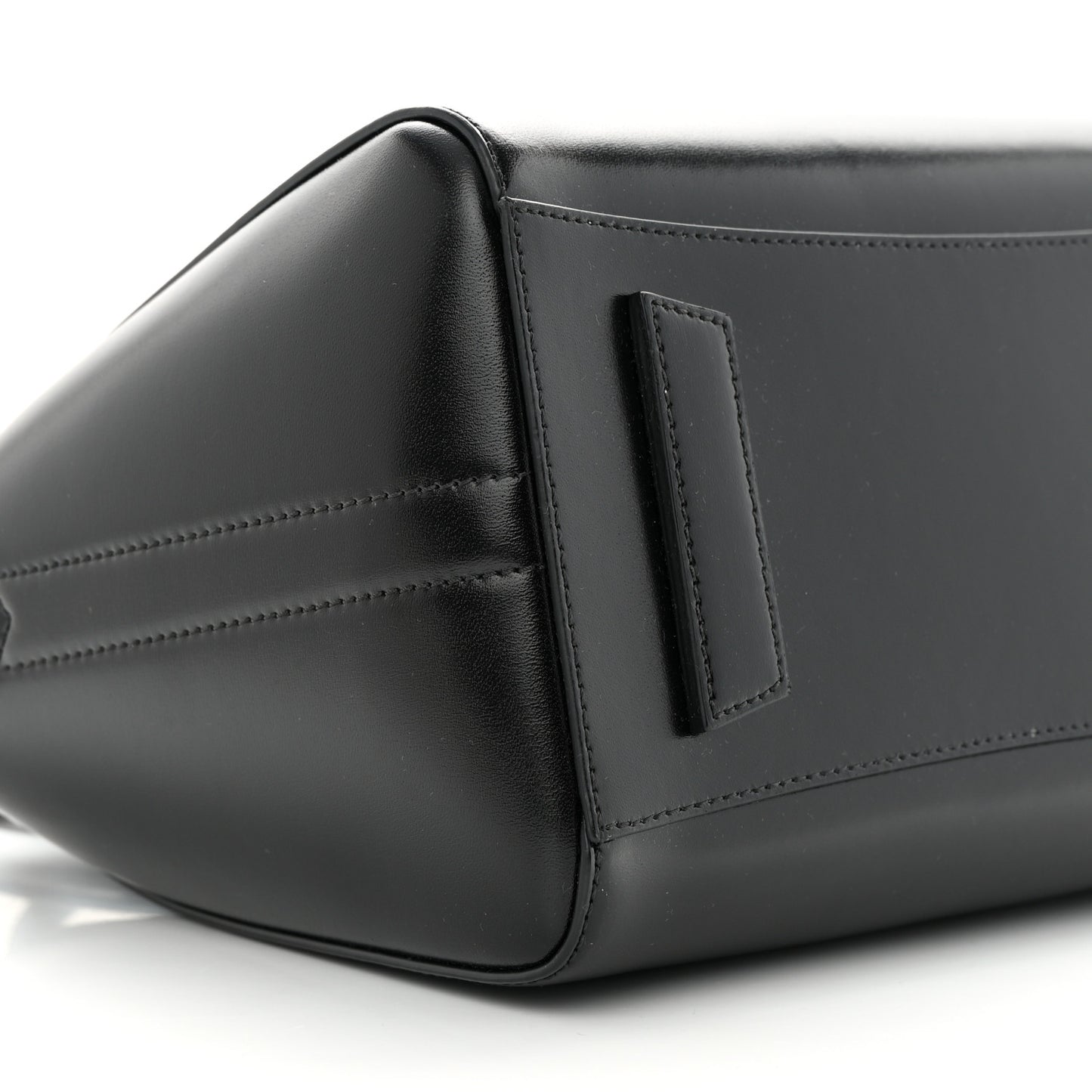 Shiny Lord Calfskin Small Antigona Black