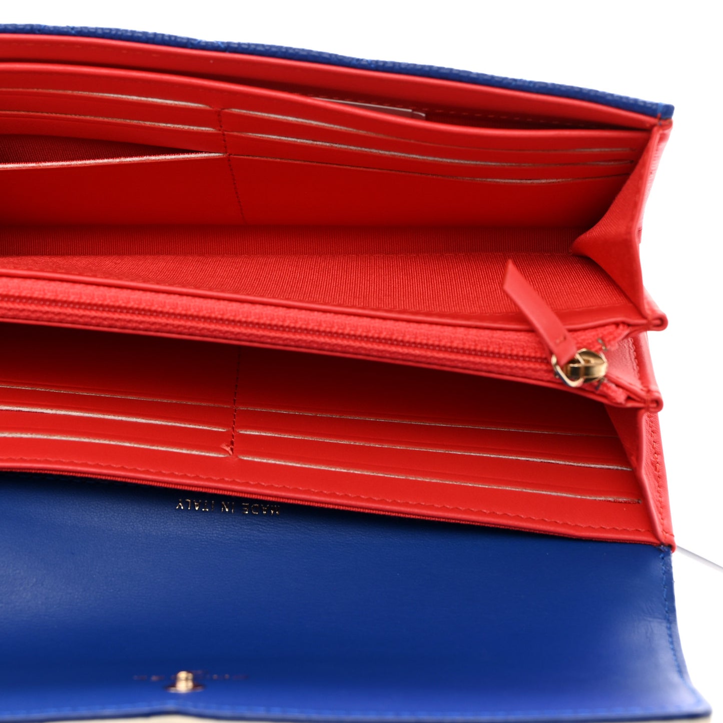 Caviar Quilted Filigree Large Gusset Flap Wallet Blue White Red
