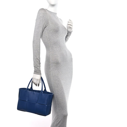 Bottega Veneta Nappa Maxi Intrecciato Small Arco Tote Cruise 2 of 15
