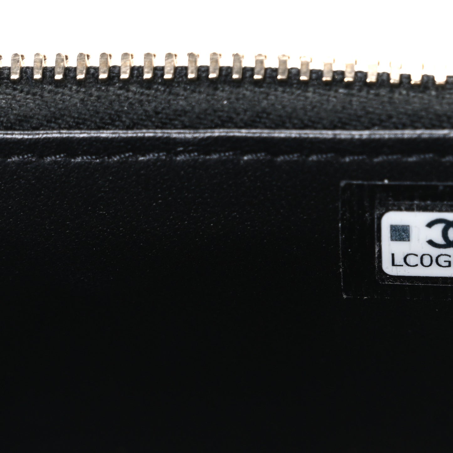 Lambskin Quilted Trendy Small Top Handle Vanity Case With Chain Black