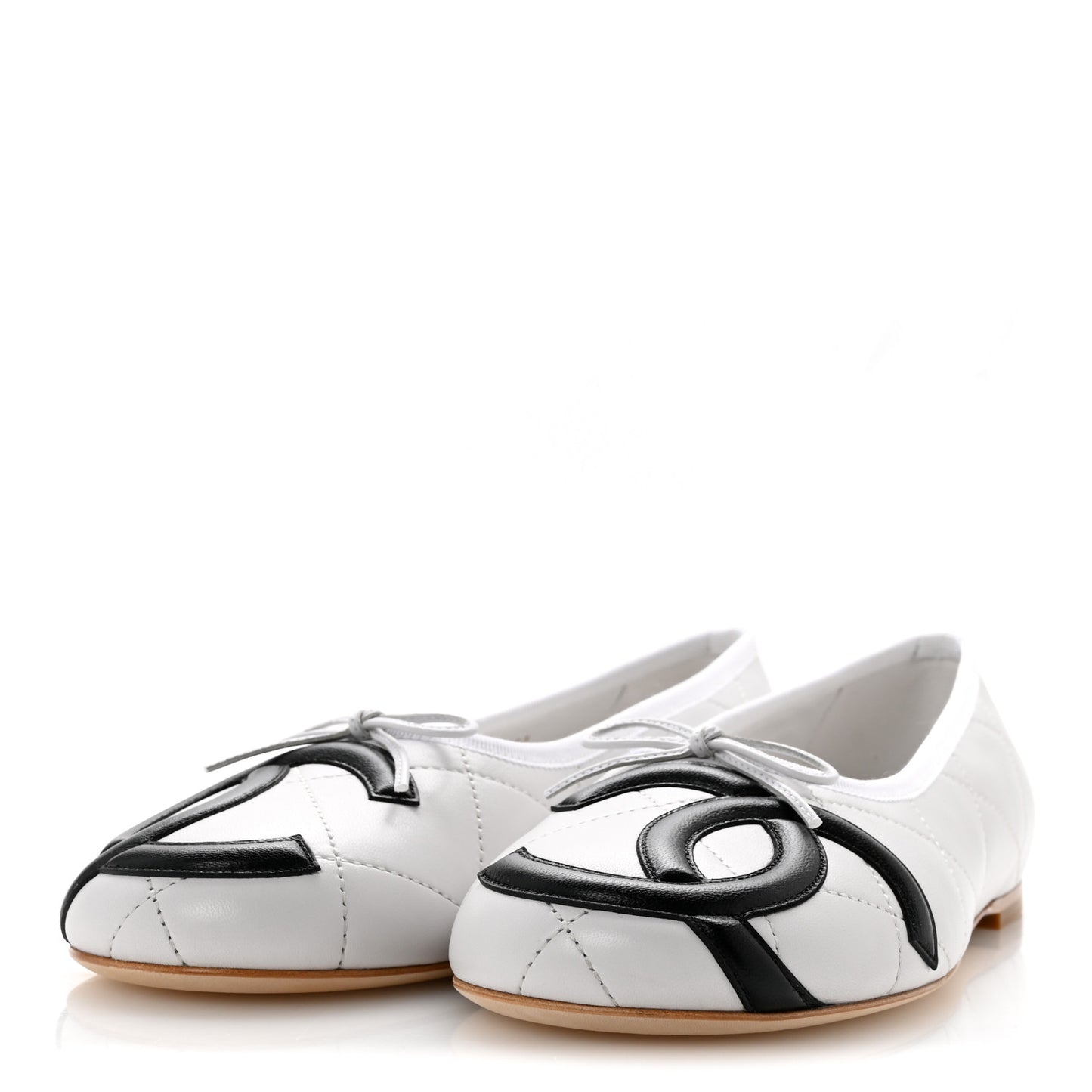 Lambskin Quilted CC Cambon Ballet Flats 40 White Black