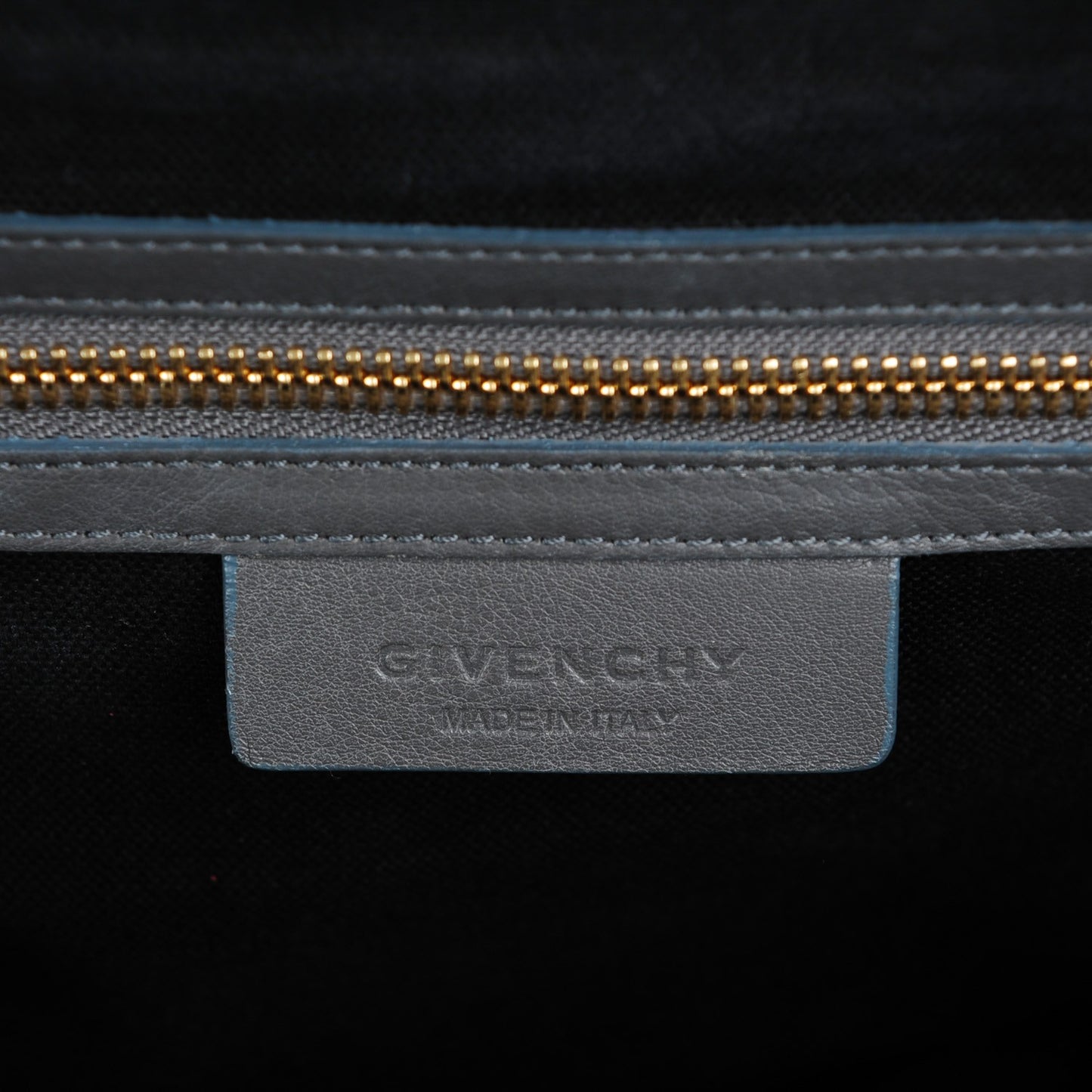 Smooth Calfskin Medium Tri-Color Antigona Dark Grey