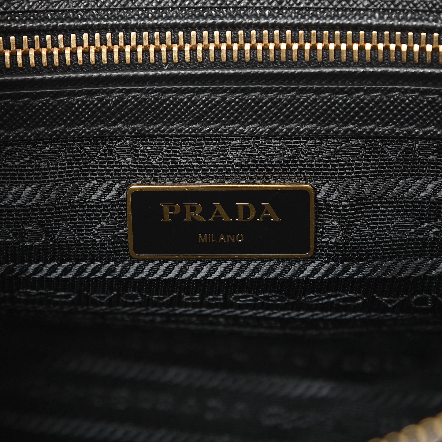 Saffiano Lux Small Galleria Double Zip Tote Black