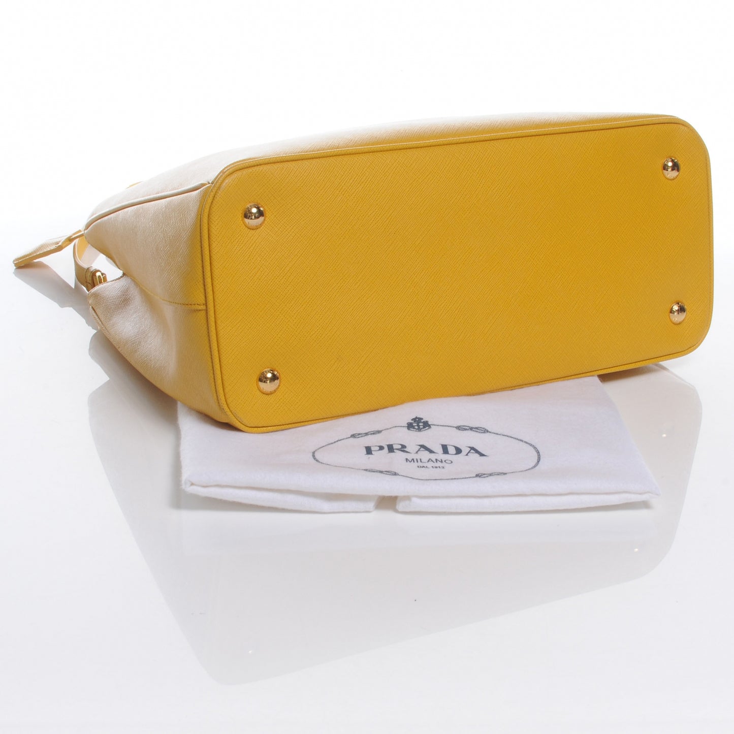 Saffiano Lux Medium Tote Mimosa