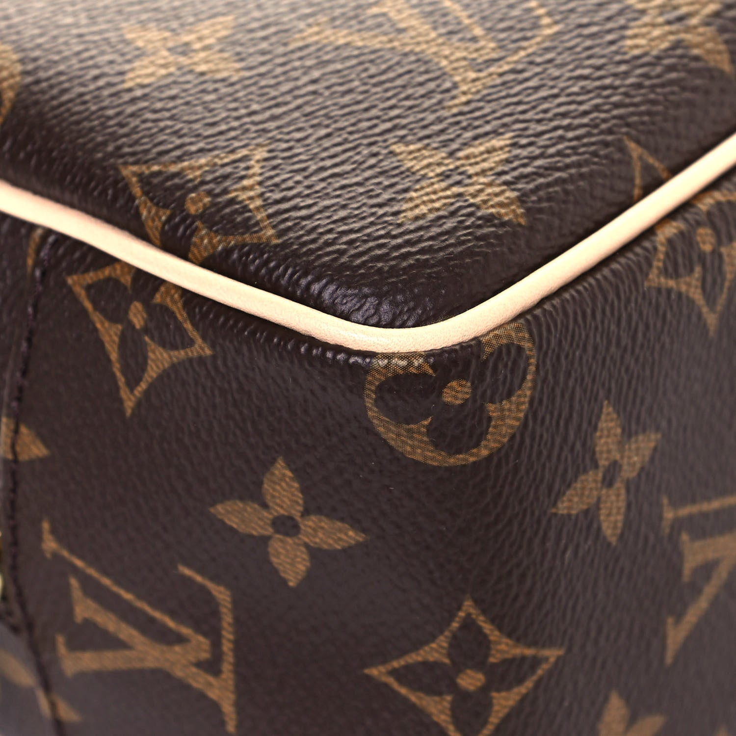 Louis Vuitton Monogram Toiletry Bag 25 8 of 12