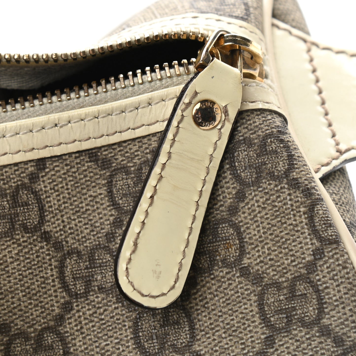 GG Plus Monogram Medium Joy Boston Off White