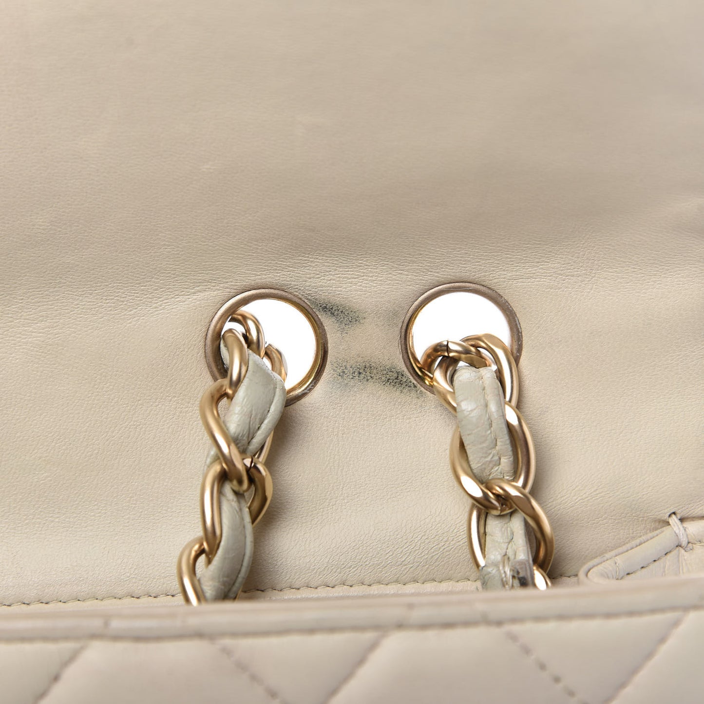 Lambskin Quilted Jumbo Single Flap Ivory