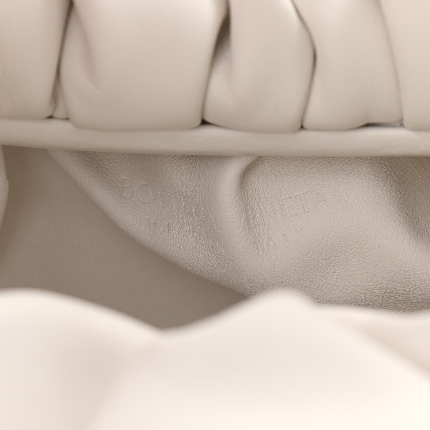 Bottega Veneta Smooth Butter Calfskin Small The Shoulder Pouch Plaster 6 of 11