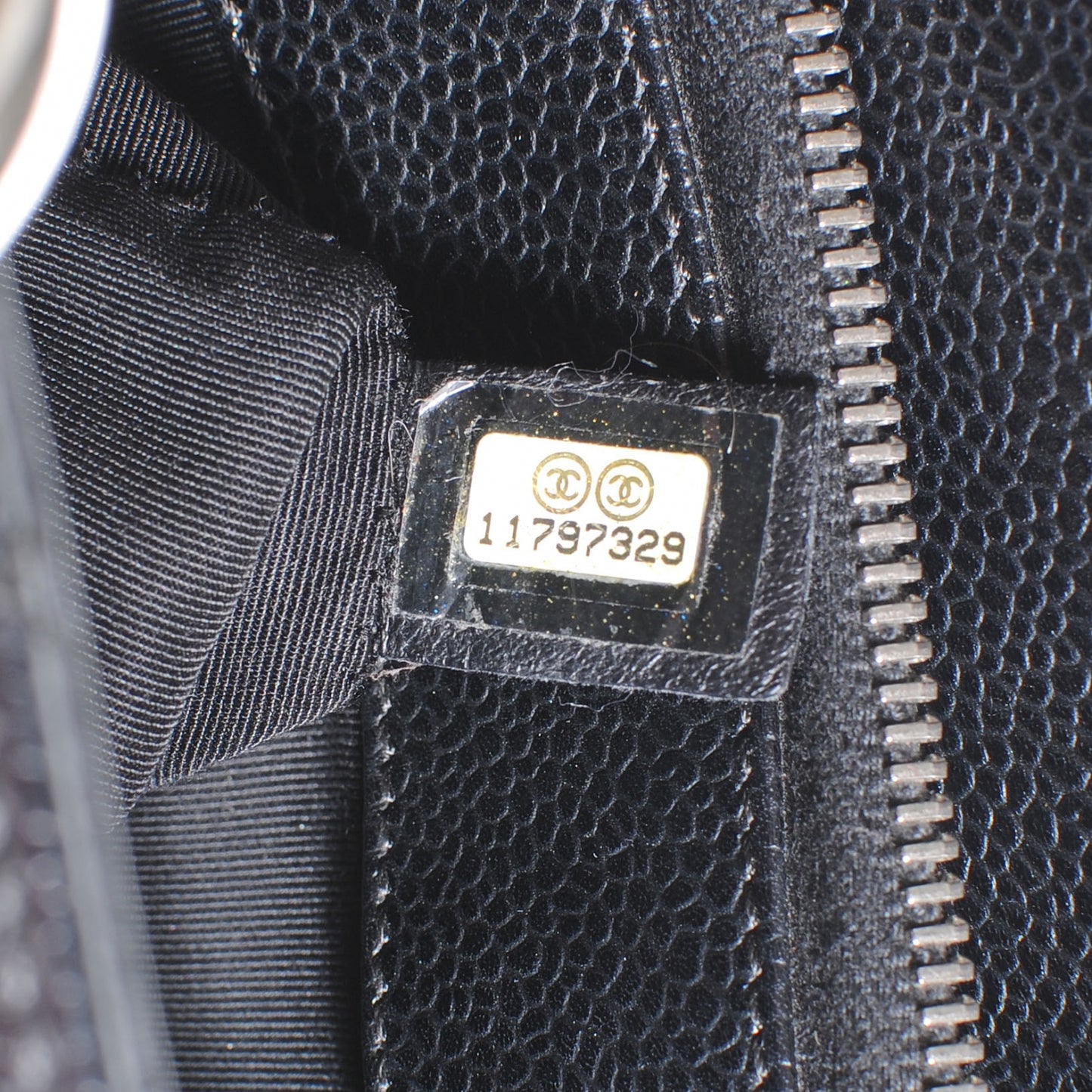 Caviar Grand Shopping Tote GST Black