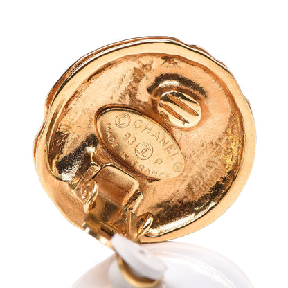 Chanel Round CC Clip On Earrings Gold 3 of 4