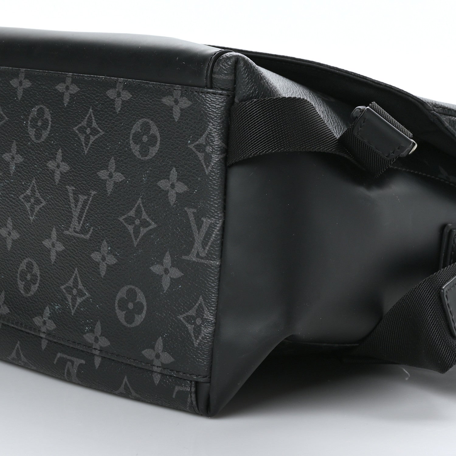 Louis Vuitton Monogram Eclipse Voyager Messenger MM 8 of 8
