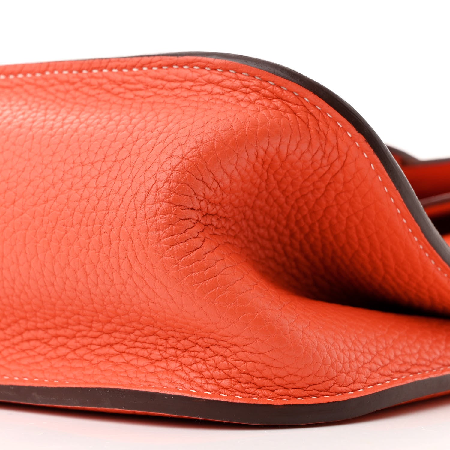 Hermes Taurillon Clemence Halzan 31 GM Orange 1647235 – FASHIONPHILE