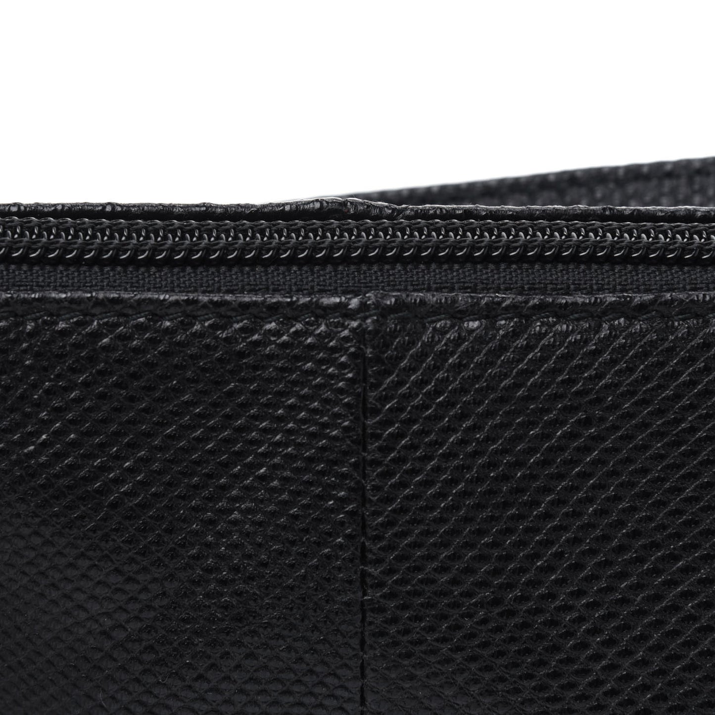 Calfskin Lizard Embossed Boat Pochette Black