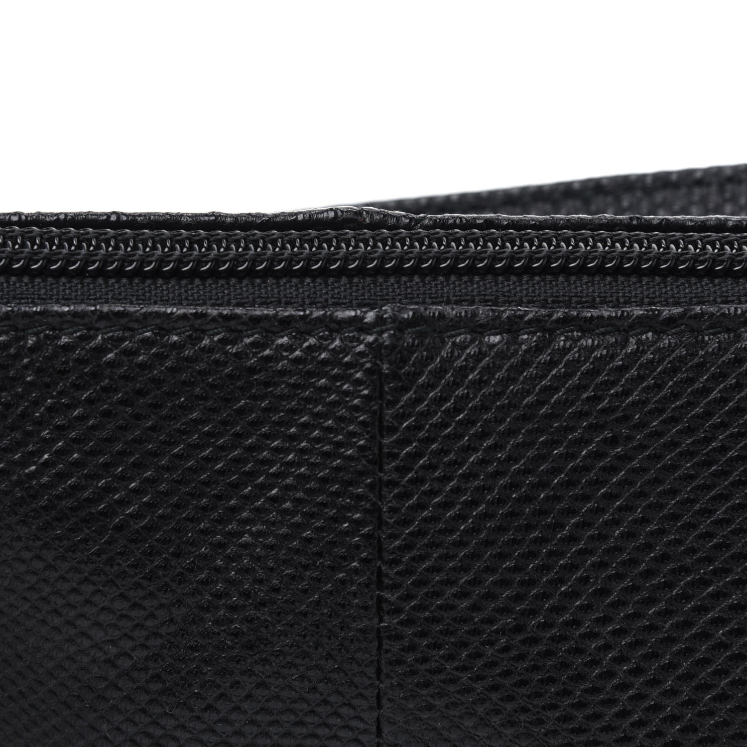 Gucci Calfskin Lizard Embossed Boat Pochette Black 20 of 22
