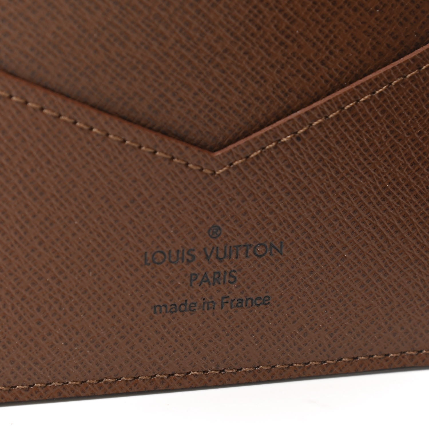 Louis Vuitton Monogram Passport Cover 7 of 8