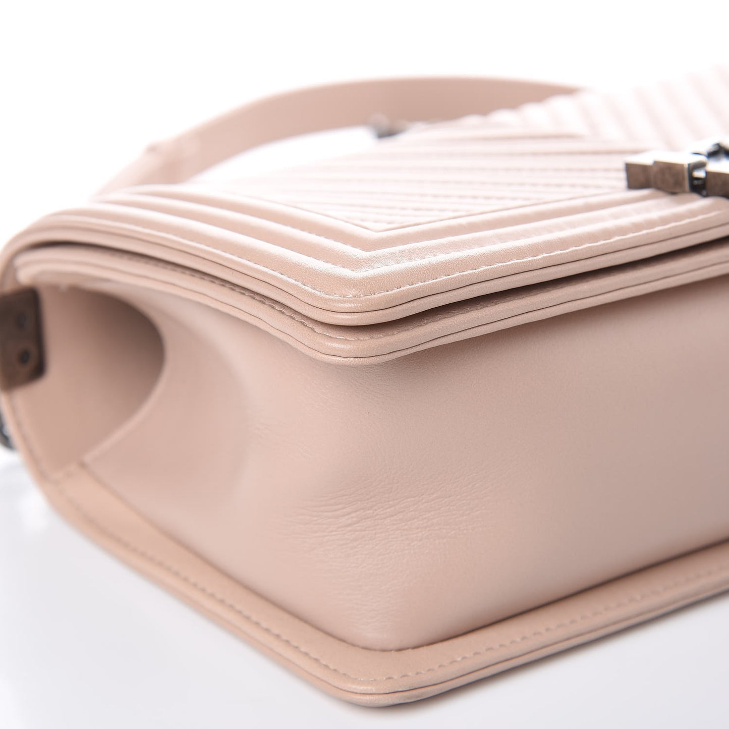 Calfskin Chevron Quilted Medium Boy Flap Light Beige