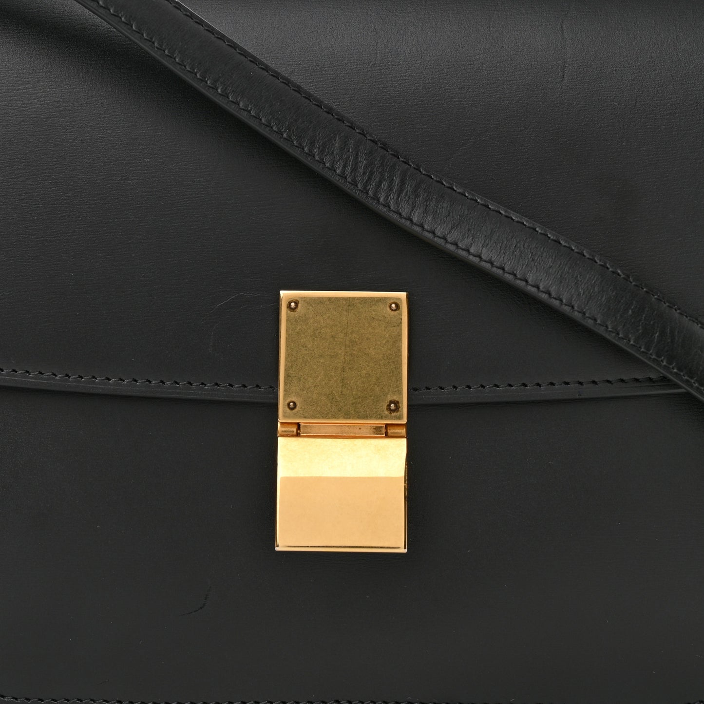 Box Calfskin Medium Classic Box Flap Bag Black