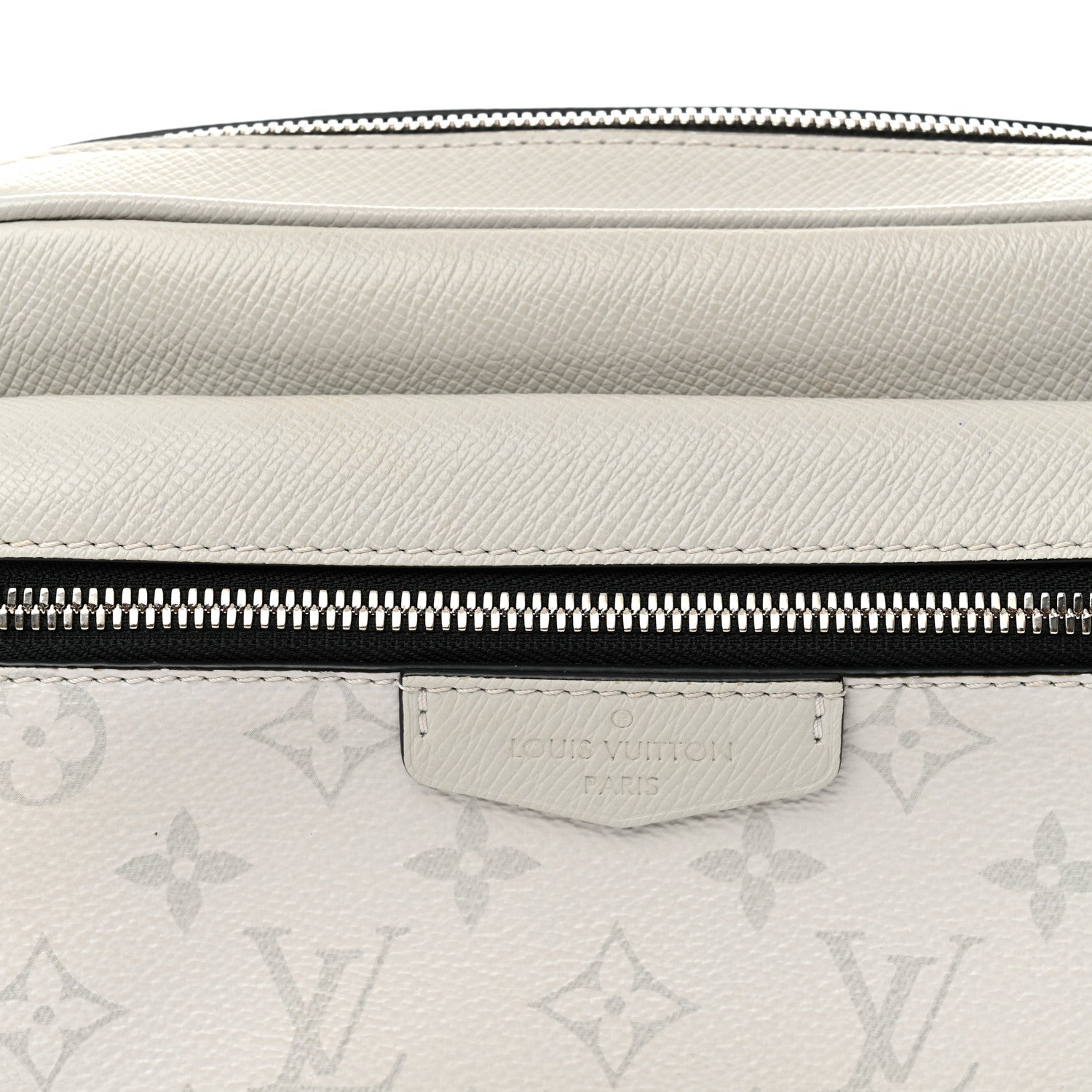 Louis Vuitton Taiga Monogram Outdoor Messenger White 8 of 11