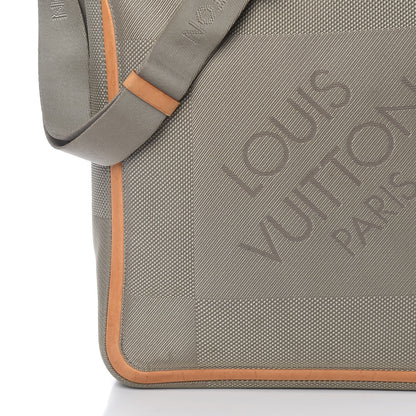 Louis Vuitton Damier Geant Compagnon Messenger Sable 12 of 16