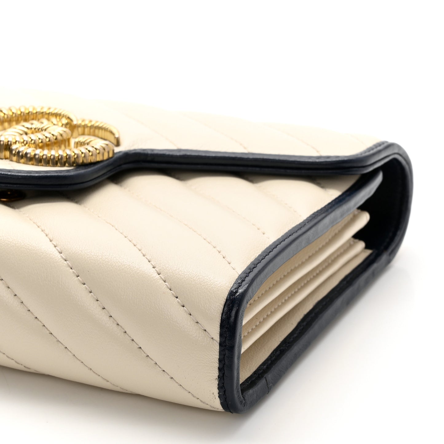 Vintage Effect Calfskin Matelasse Diagonal Torchon GG Marmont Chain Wallet Mystic White Blue Agata
