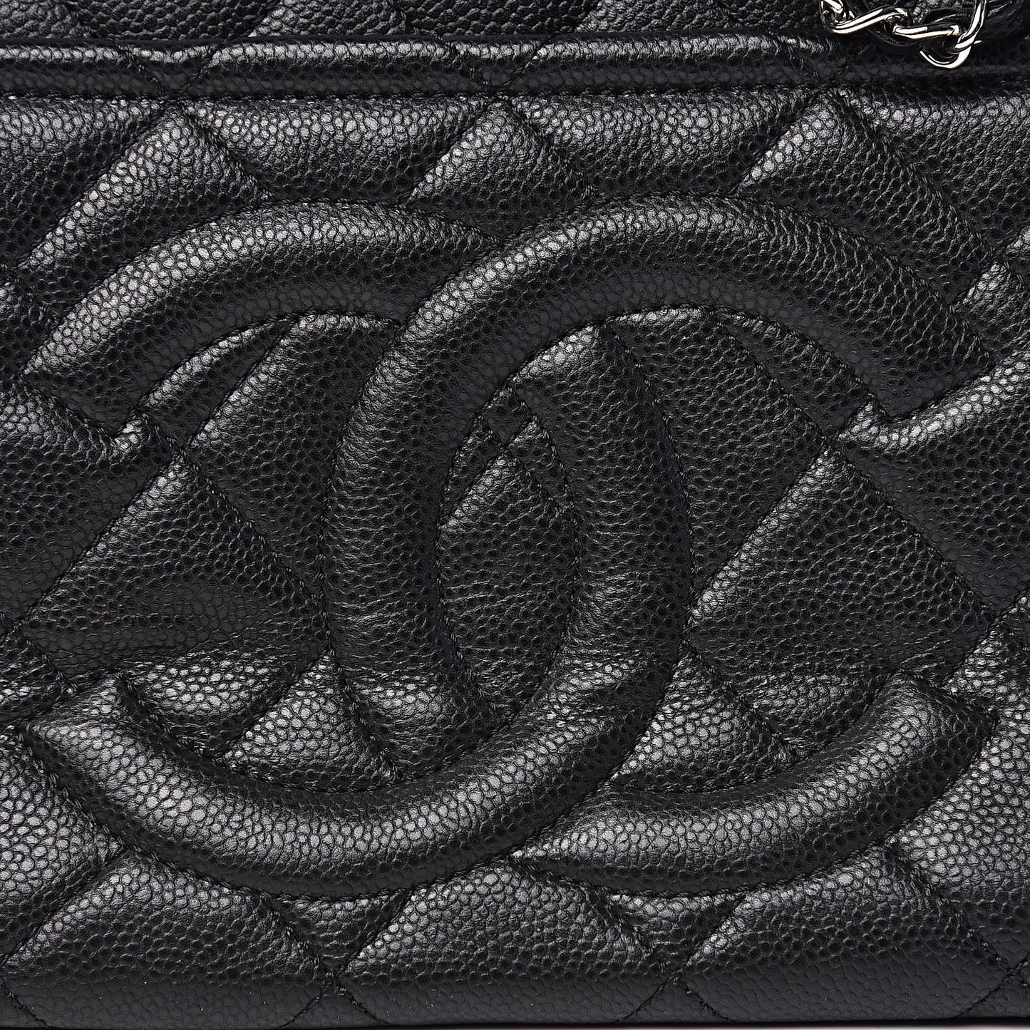 Caviar Quilted CC Timeless Soft Tote Black