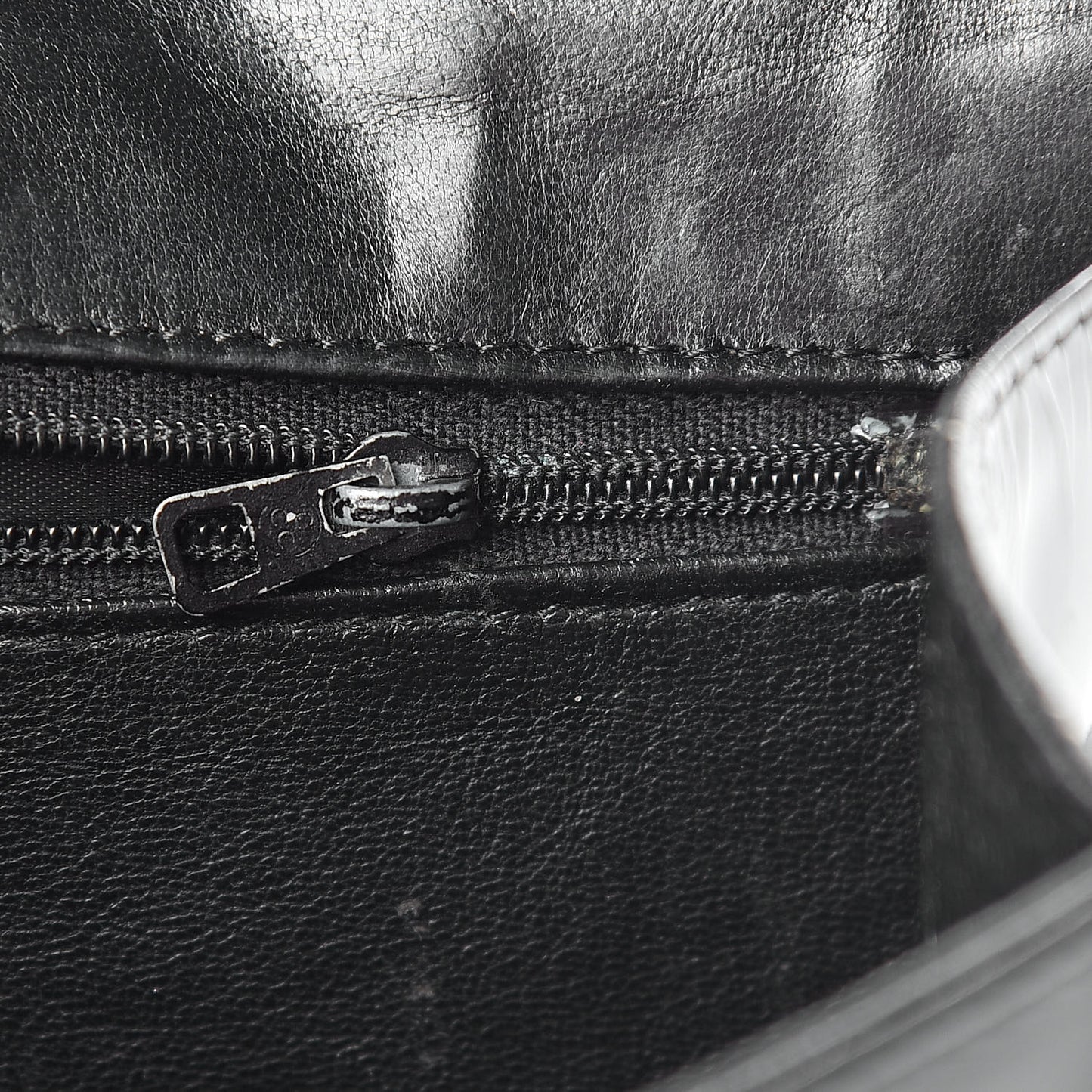 Patent Envelope CC Clutch Black