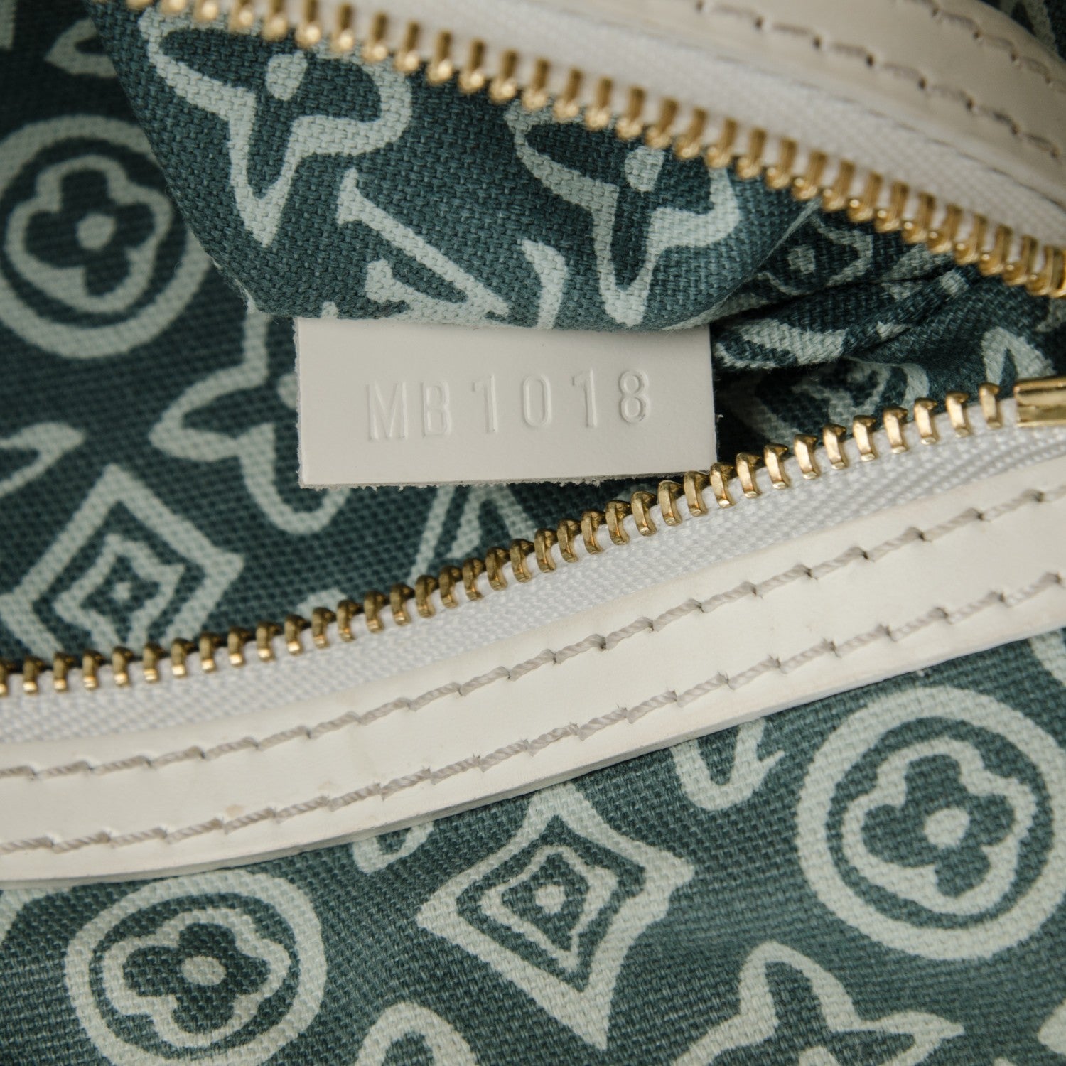 Louis Vuitton Tahitienne Cabas PM Menthe 6 of 9