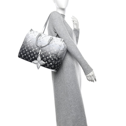 Louis Vuitton Nylon Monogram Gradient LV Snow Onthego MM MM Frost 2 of 9