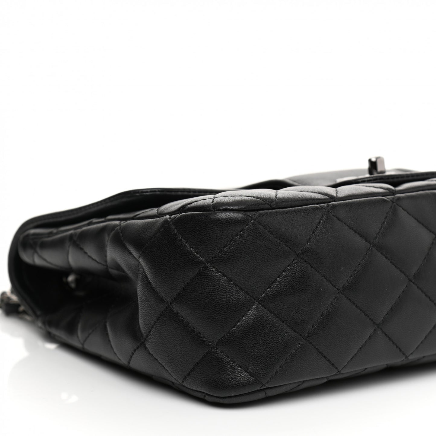 Lambskin Quilted Elementary Chic Flap Black