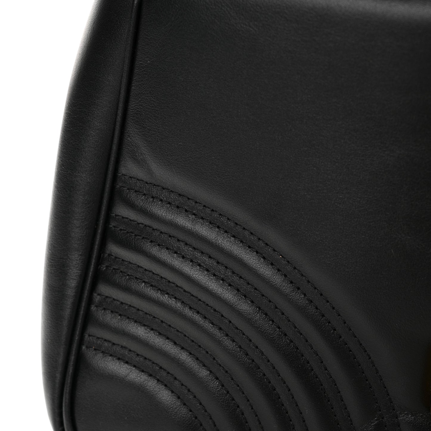 Calfskin Matelasse Small GG Marmont Top Handle Shoulder Bag Black