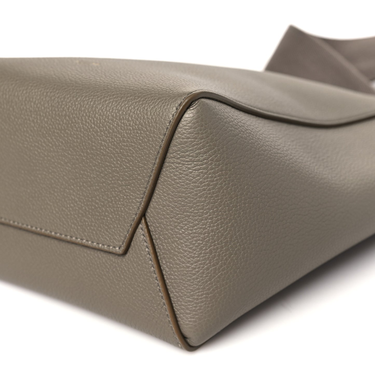 Soft Grained Calfskin Small Sangle Bucket Bag Taupe