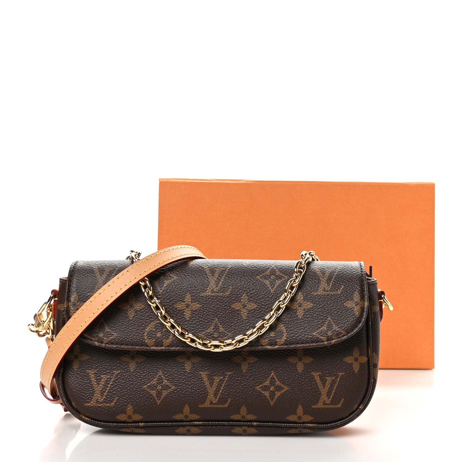 Louis Vuitton Monogram Ivy Wallet On Chain 10 of 10
