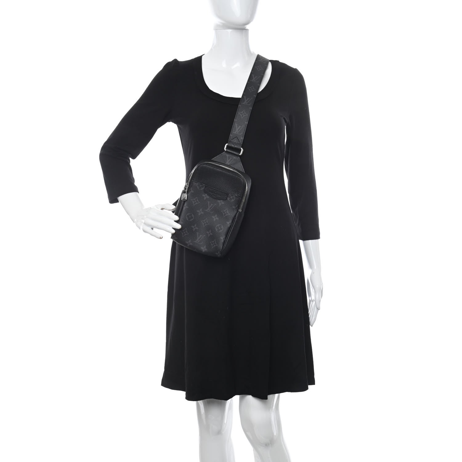 Louis Vuitton Taigarama Outdoor Slingbag Black 2 of 9