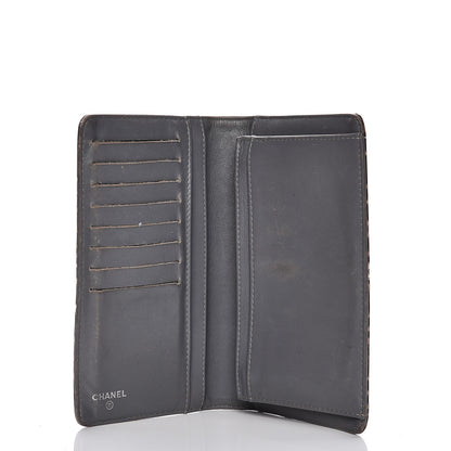 Chanel Patent Camellia Large Yen Wallet Black 5 of 18