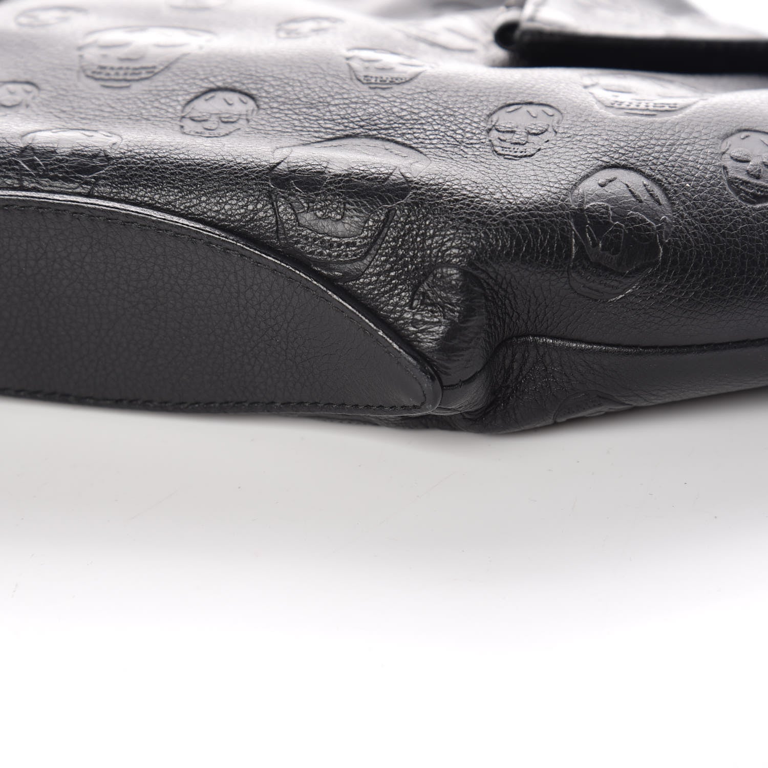 Alexander McQueen Calfskin Skull Embossed De Manta Clutch Black 9 of 11
