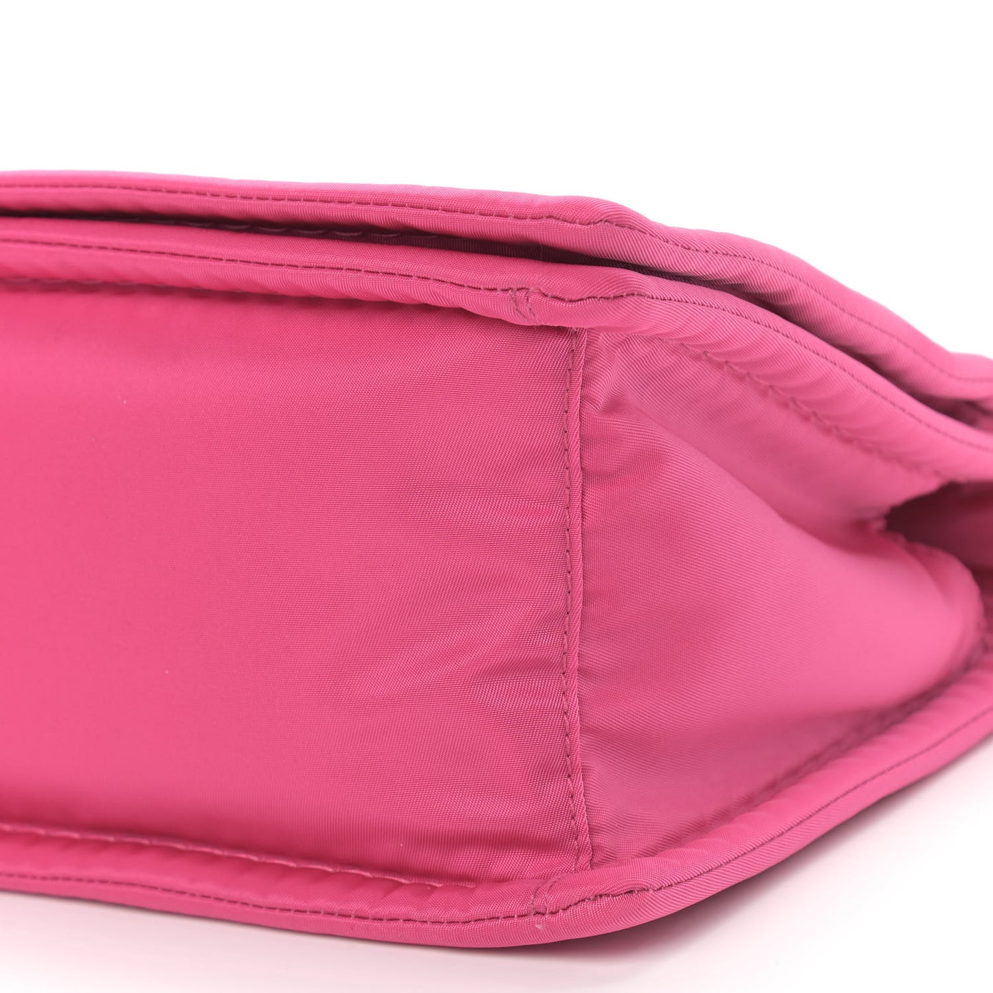 Nylon Tessuto Chain Shoulder Bag Fuxia