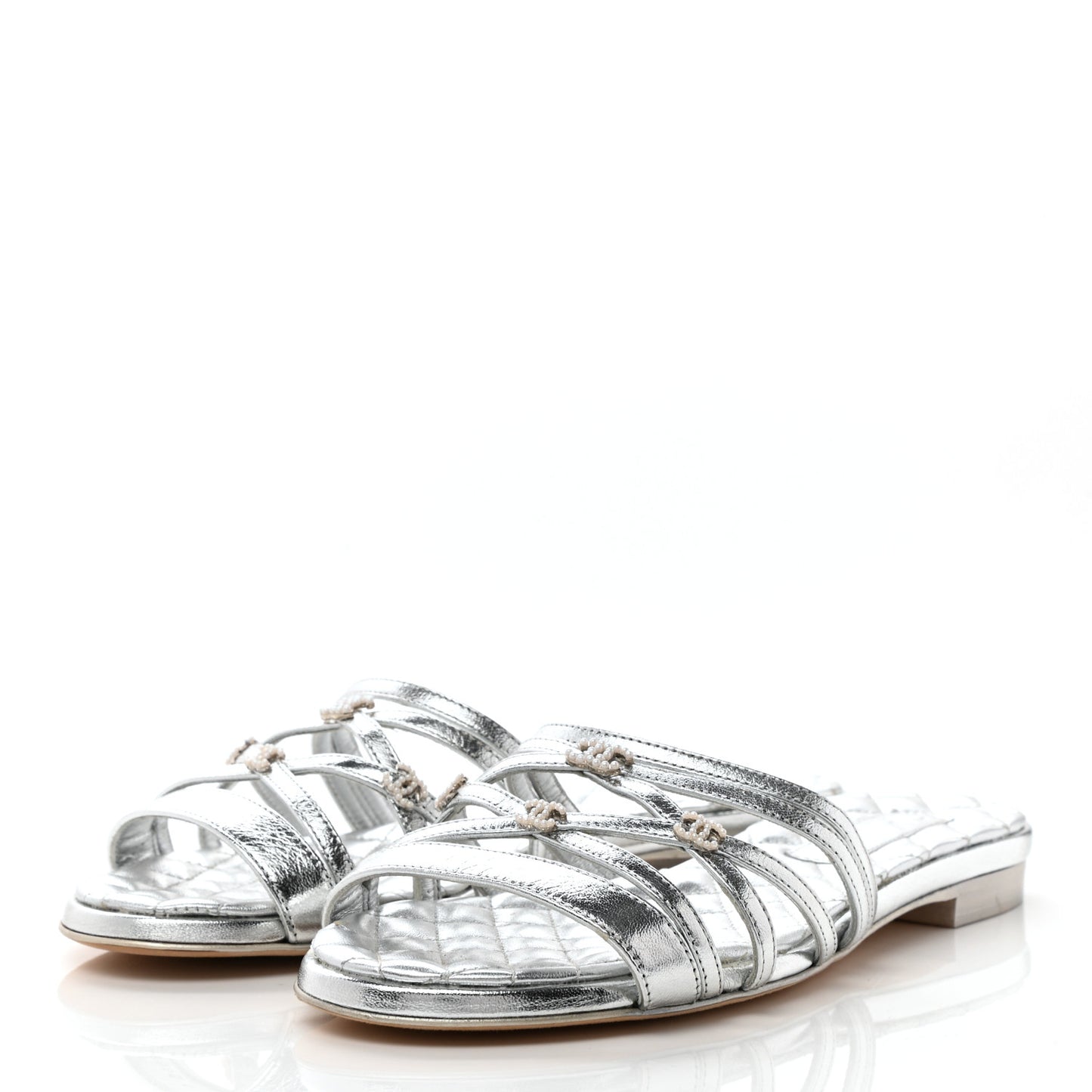 Laminated Lambskin Pearl CC Sandals 38 Silver