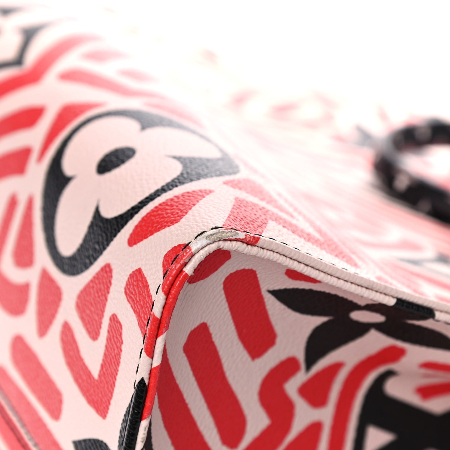 Monogram Giant Crafty Onthego GM Creme Rouge Black
