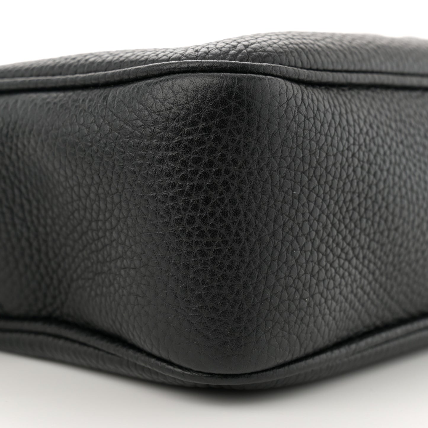 Pebbled Calfskin Small Soho Disco Bag Black