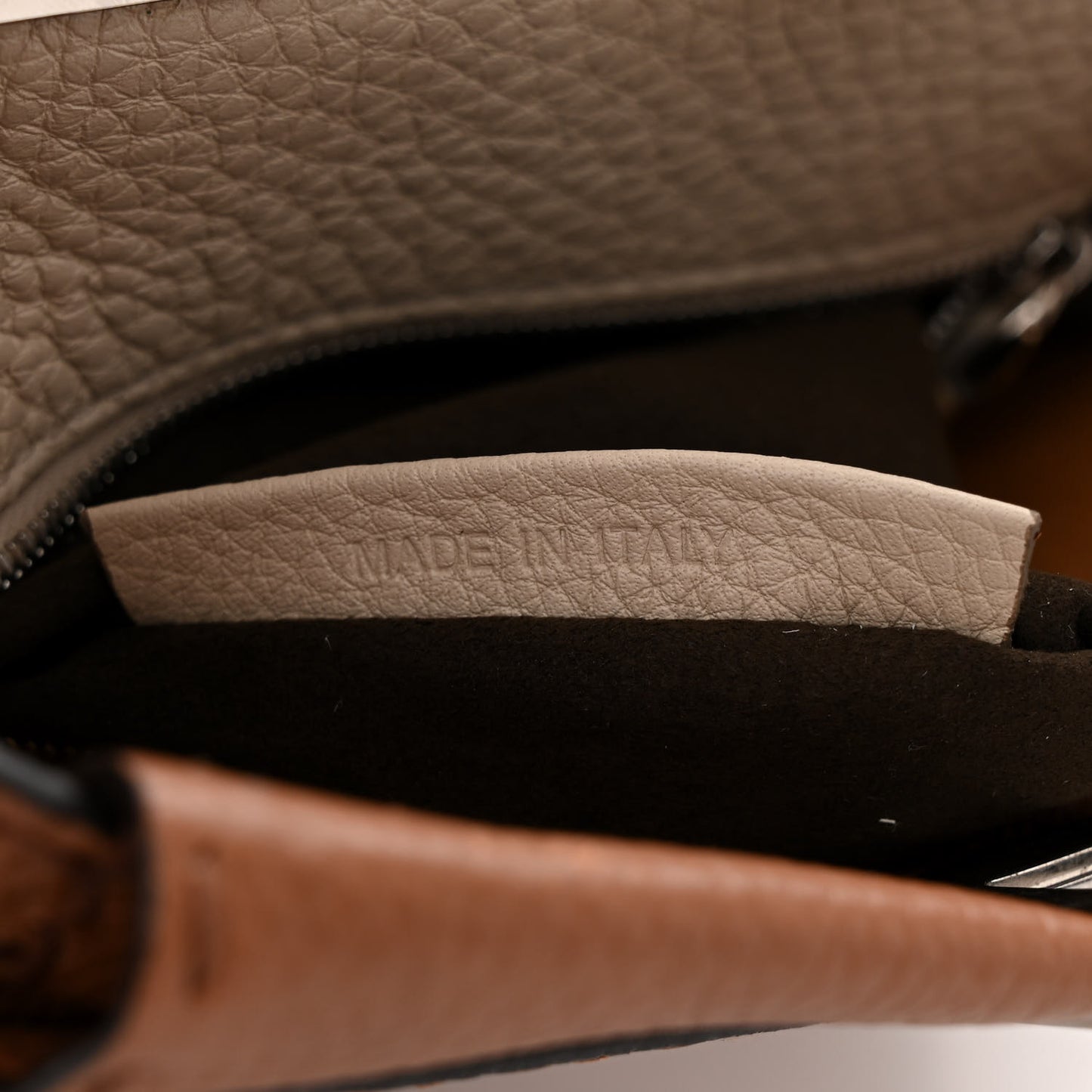 Cuoio Romano Selleria Bi-Color Mini Peekaboo Iconic Satchel Mou Milk